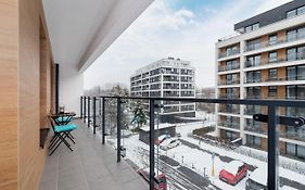 Tauron Arena Premium Apartment With Underground & Outdoor Parking By Renters Prestige